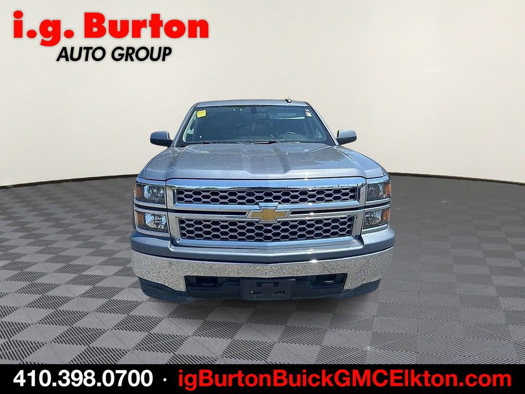 Used 2015 Chevrolet Silverado 1500 LT w/ Trailering Package AWD/4WD image 2