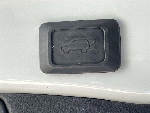 Used 2019 Toyota RAV4 XSE image 10