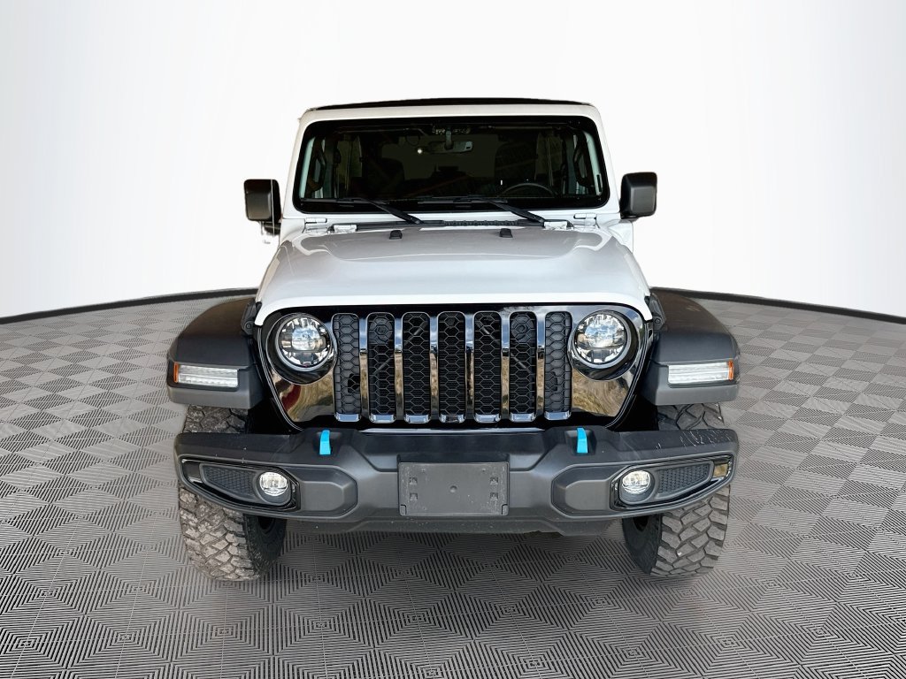 Certified 2023 Jeep Wrangler Unlimited w/ Sun & Screen Package AWD/4WD image 2