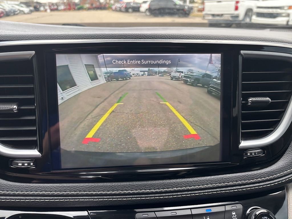 Used 2023 Chrysler Pacifica Limited image 27