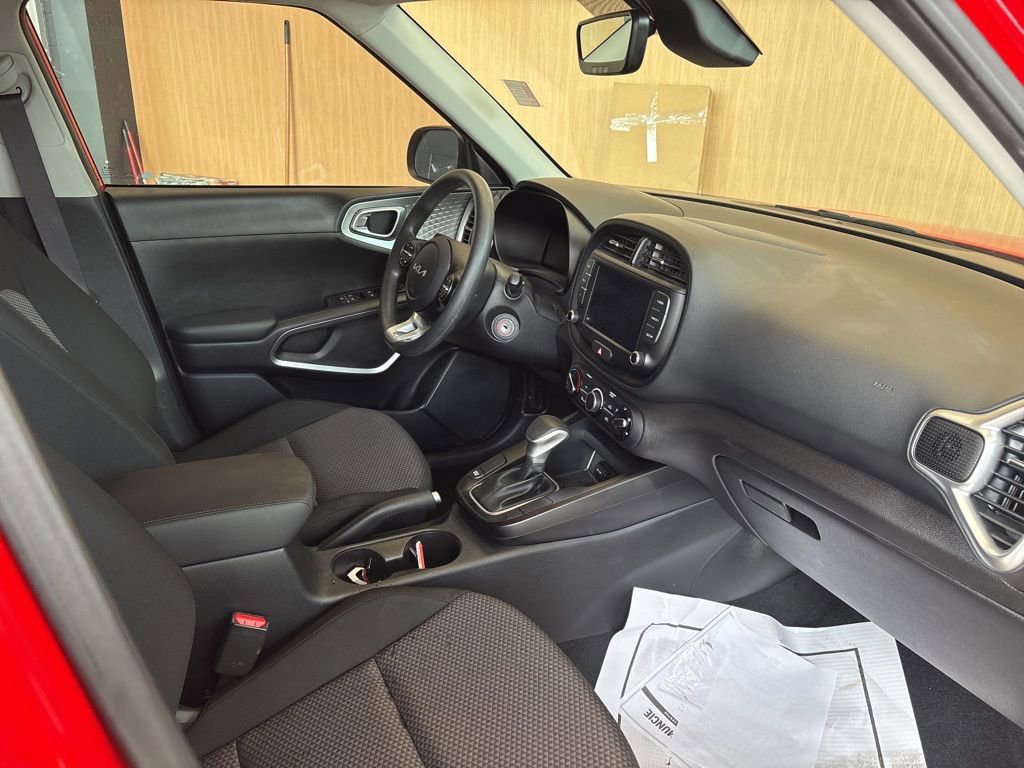 Certified 2024 Kia Soul LX w/ Option Group 015 FWD image 23