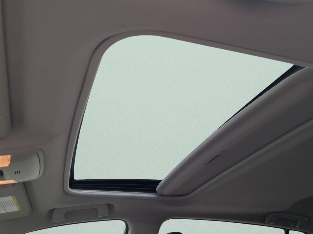 Used 2018 Toyota RAV4 XLE image 21