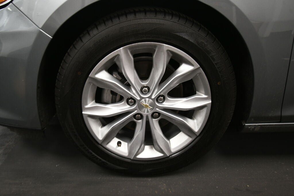 Used 2024 Chevrolet Malibu LT FWD image 31