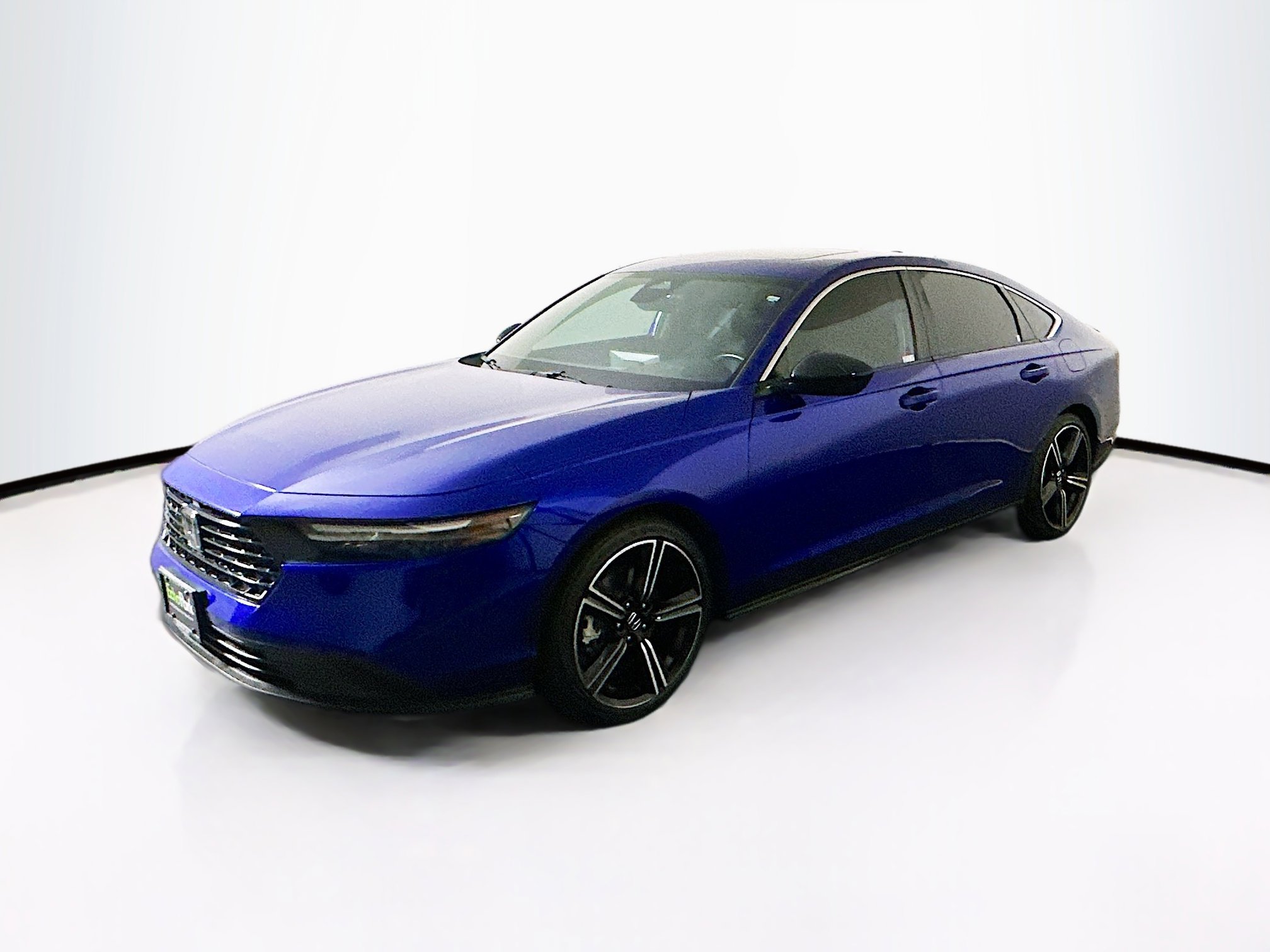 Used 2024 Honda Accord Sport image 3