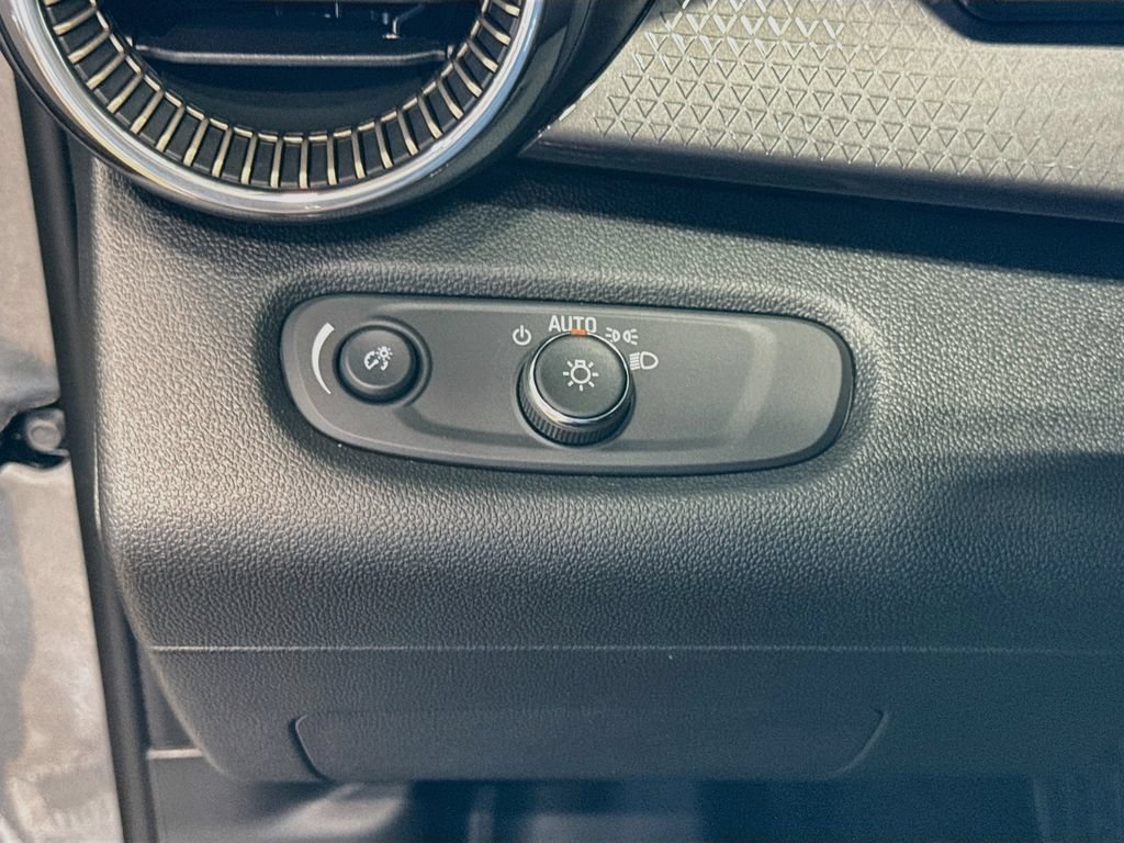 New 2026 Chevrolet Trax ACTIV FWD image 10