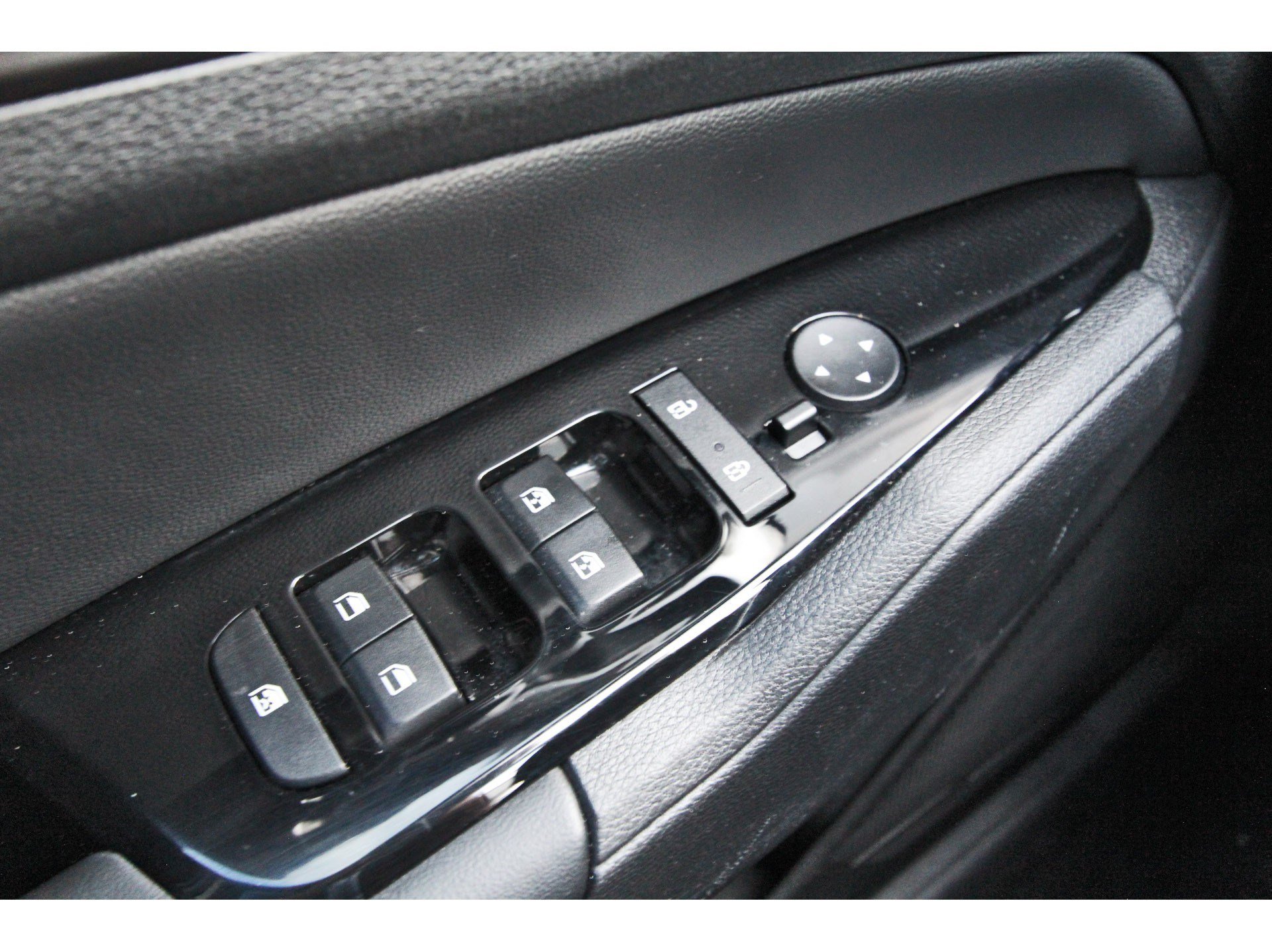 Certified 2024 Kia Sportage EX FWD image 23