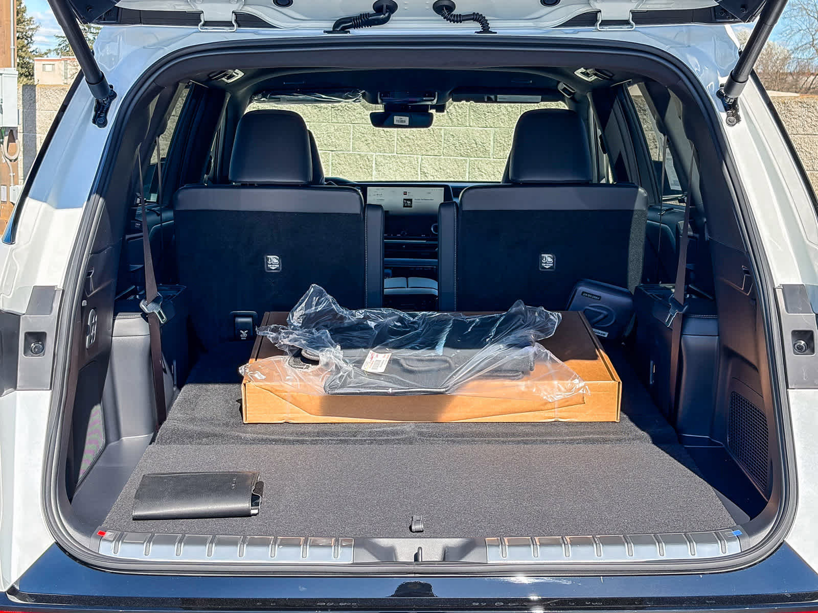 New 2026 Lexus TX 500h AWD image 11