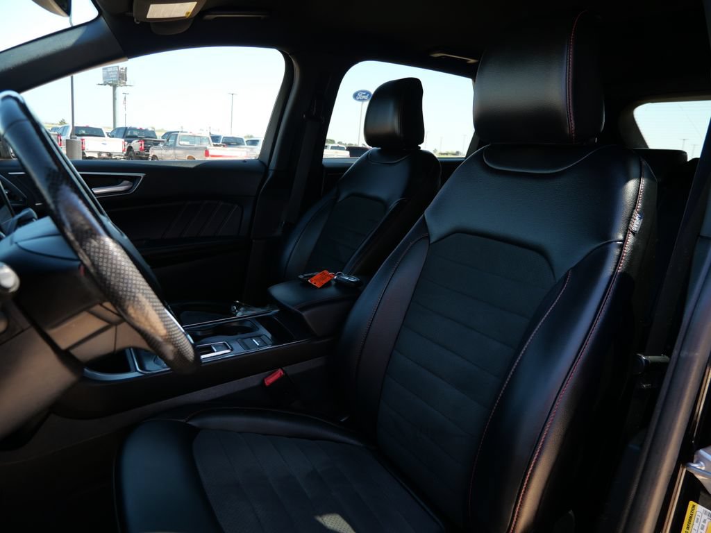 Used 2021 Ford Edge ST-Line FWD image 17
