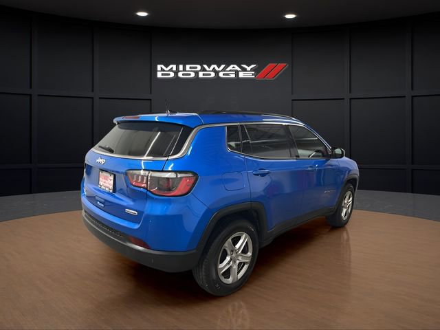 Used 2023 Jeep Compass Latitude AWD/4WD image 4