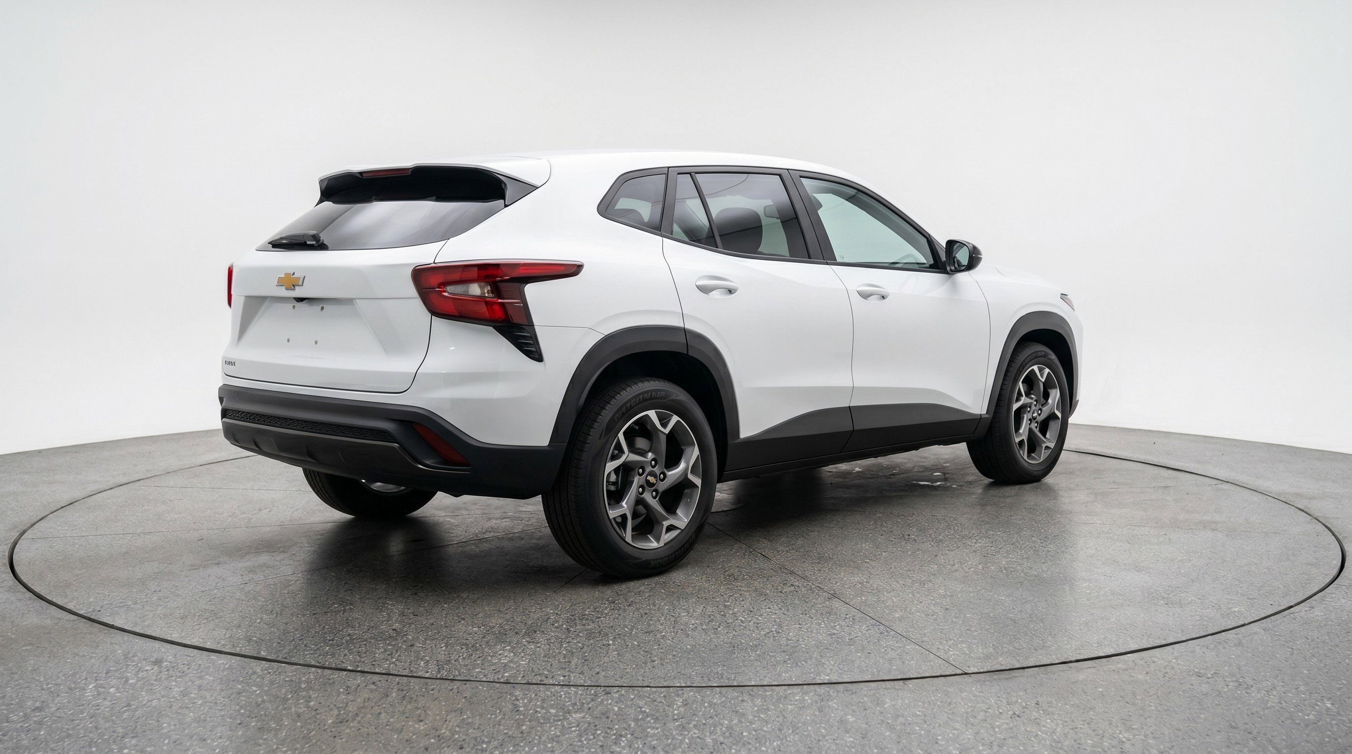 Used 2025 Chevrolet Trax LT w/ LT Convenience Package FWD image 9