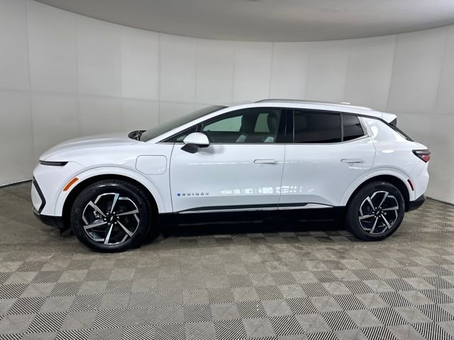 Used 2025 Chevrolet Equinox EV LT w/ Convenience Package image 6