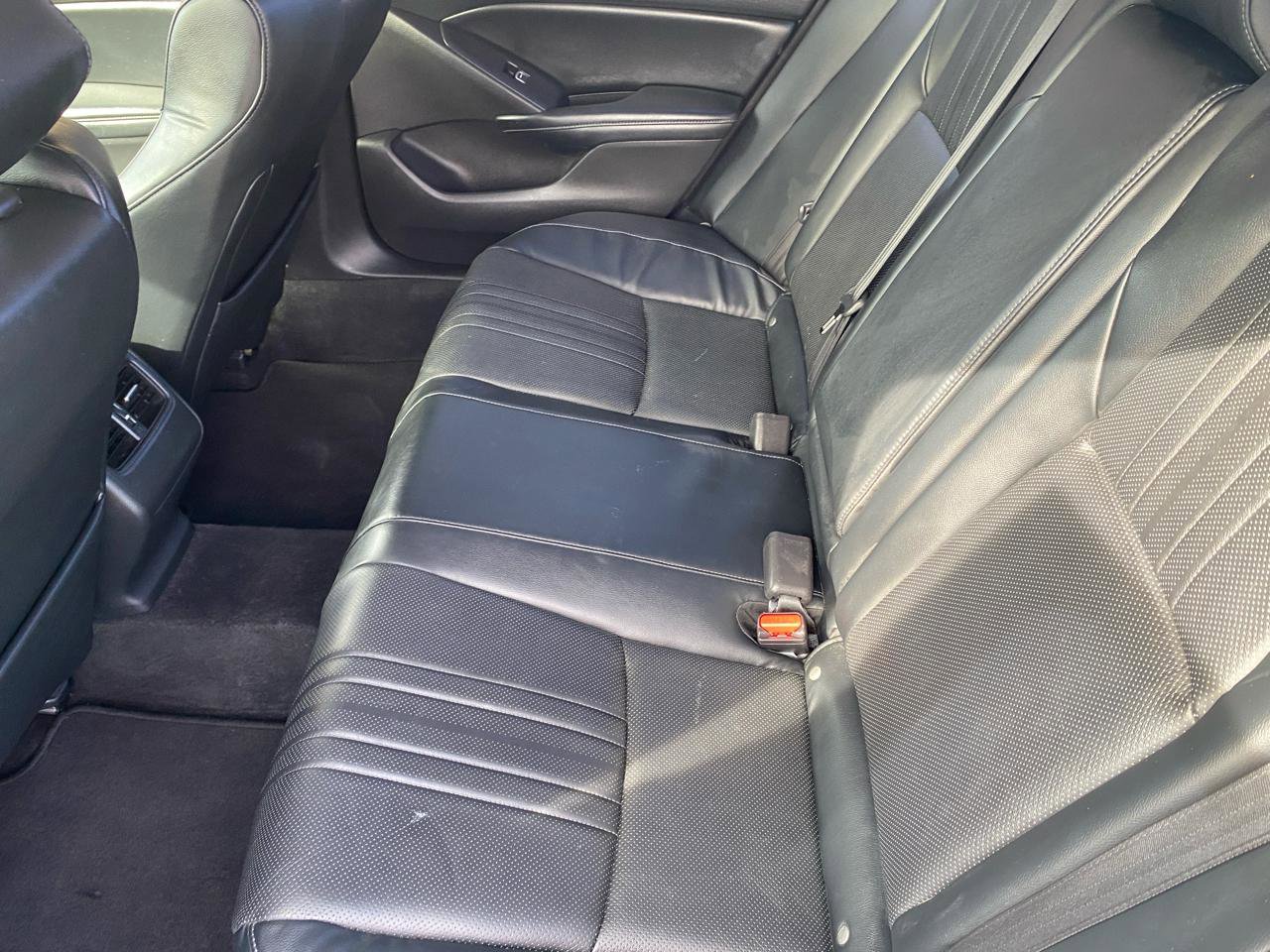 Used 2018 Honda Accord EX-L image 9