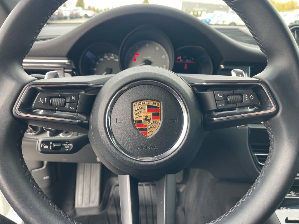 Used 2023 Porsche Macan S image 18