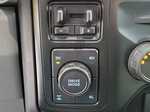 Used 2023 Ford F250 XLT w/ FX4 Off-Road Package AWD/4WD image 32