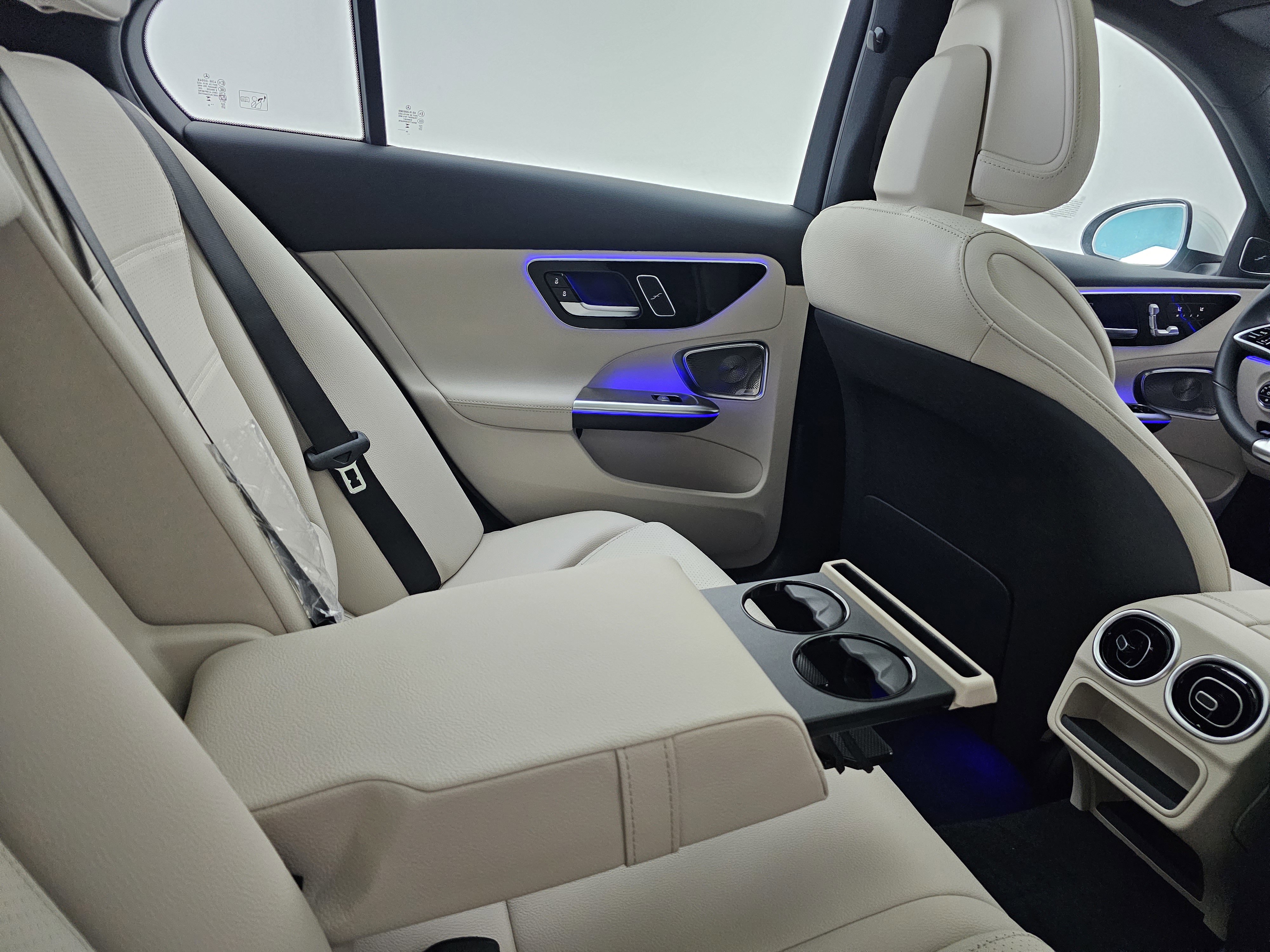 New 2026 Mercedes-Benz C 300 4MATIC Sedan image 28