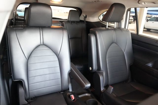 Used 2023 Toyota Highlander XLE image 20