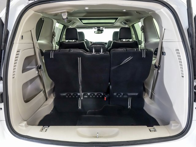 Used 2023 Chrysler Pacifica Limited image 25