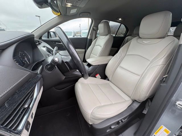 Used 2023 Cadillac XT4 Premium Luxury image 29