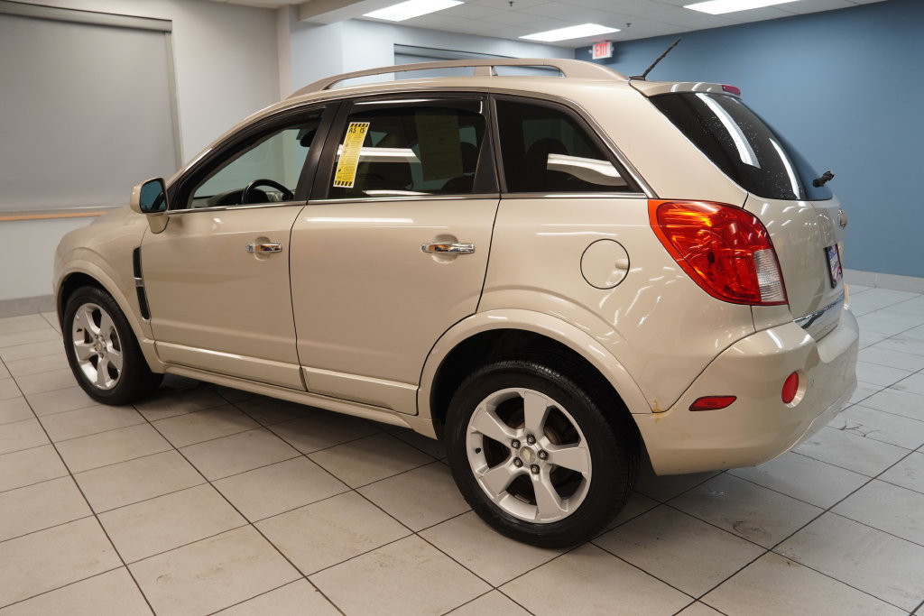 Used 2014 Chevrolet Captiva Sport LTZ FWD image 8