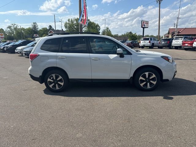 Used 2018 Subaru Forester 2.5i Premium AWD/4WD image 2