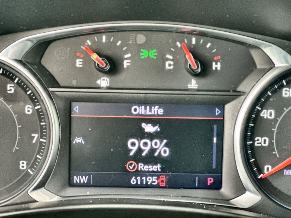 Used 2021 Chevrolet Equinox Premier image 12