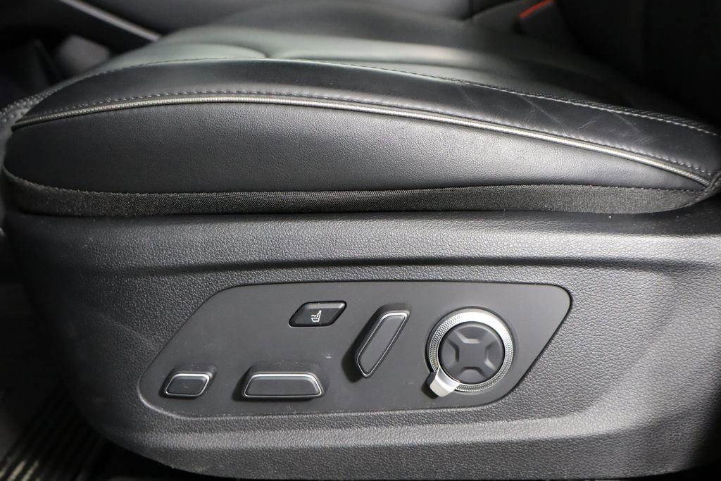 Used 2025 Hyundai Palisade Calligraphy FWD image 24