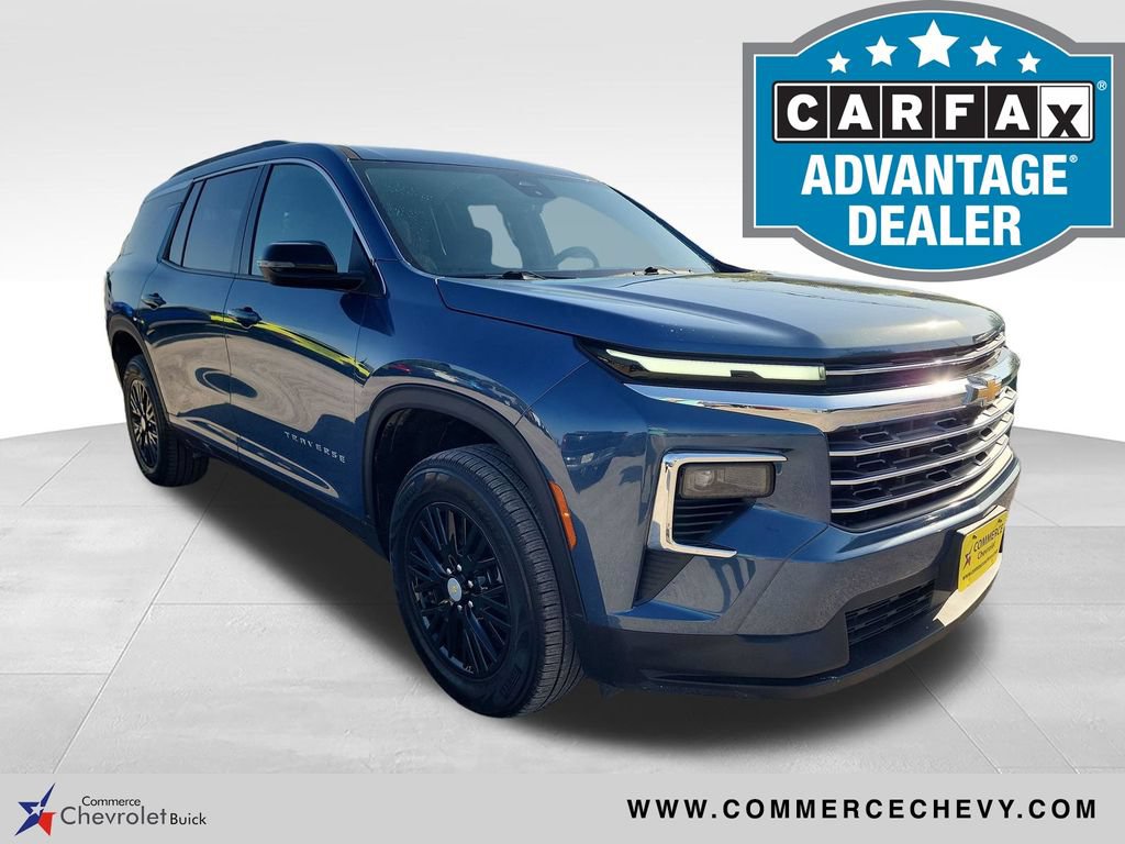 Used 2025 Chevrolet Traverse LT