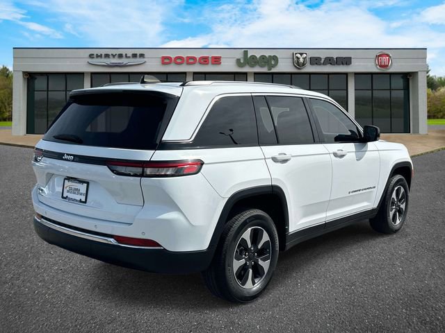 Used 2023 Jeep Grand Cherokee 4WD 4xe image 38