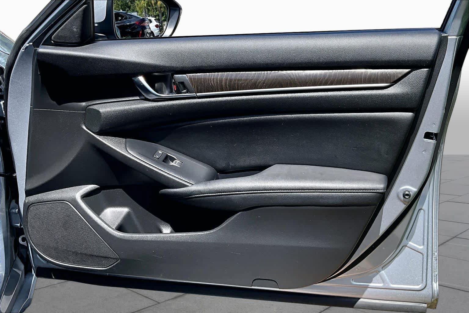 Certified 2019 Honda Accord EX-L image 23