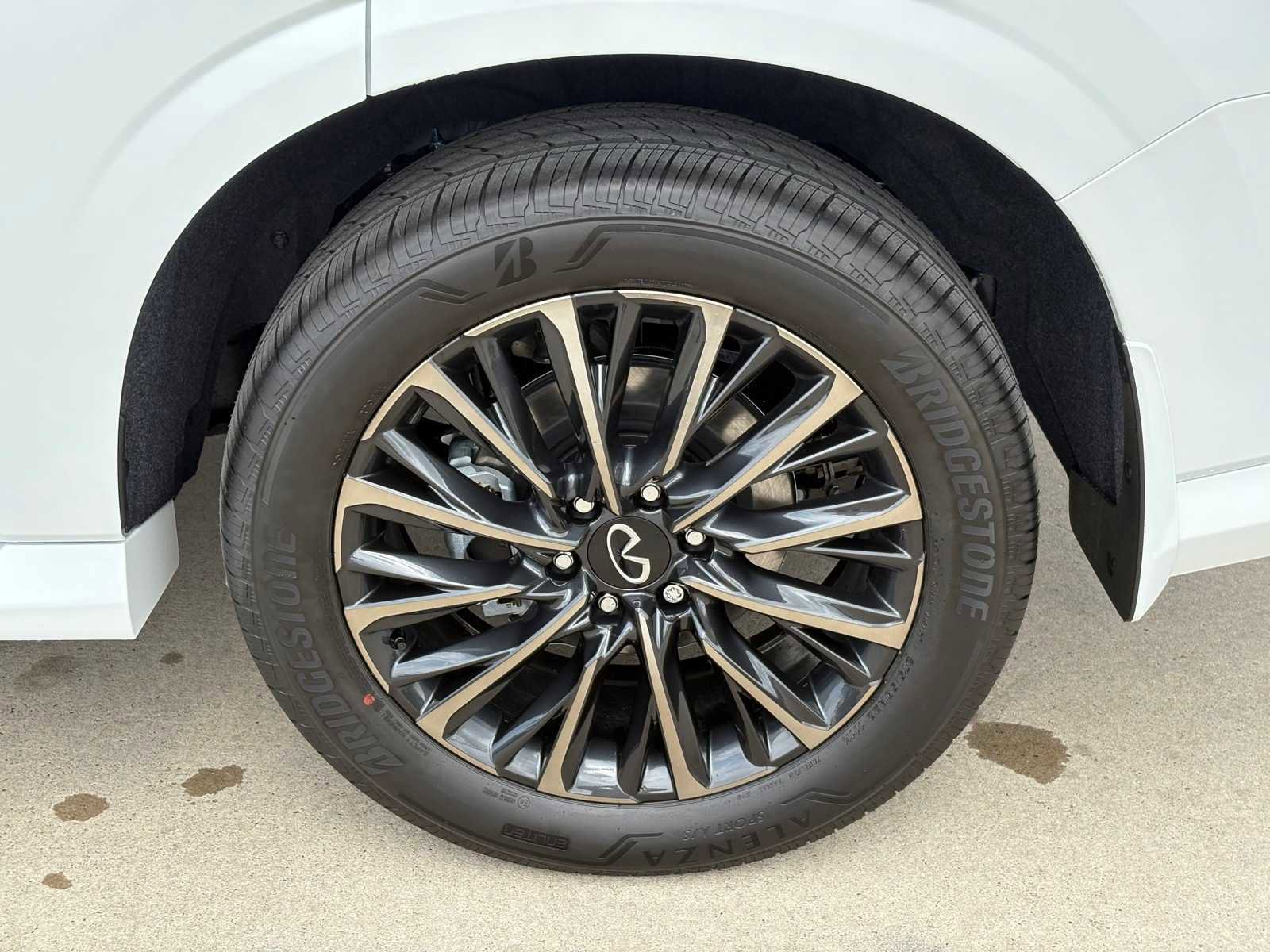 New 2026 INFINITI QX80 Autograph w/ Premium Cargo Package image 9