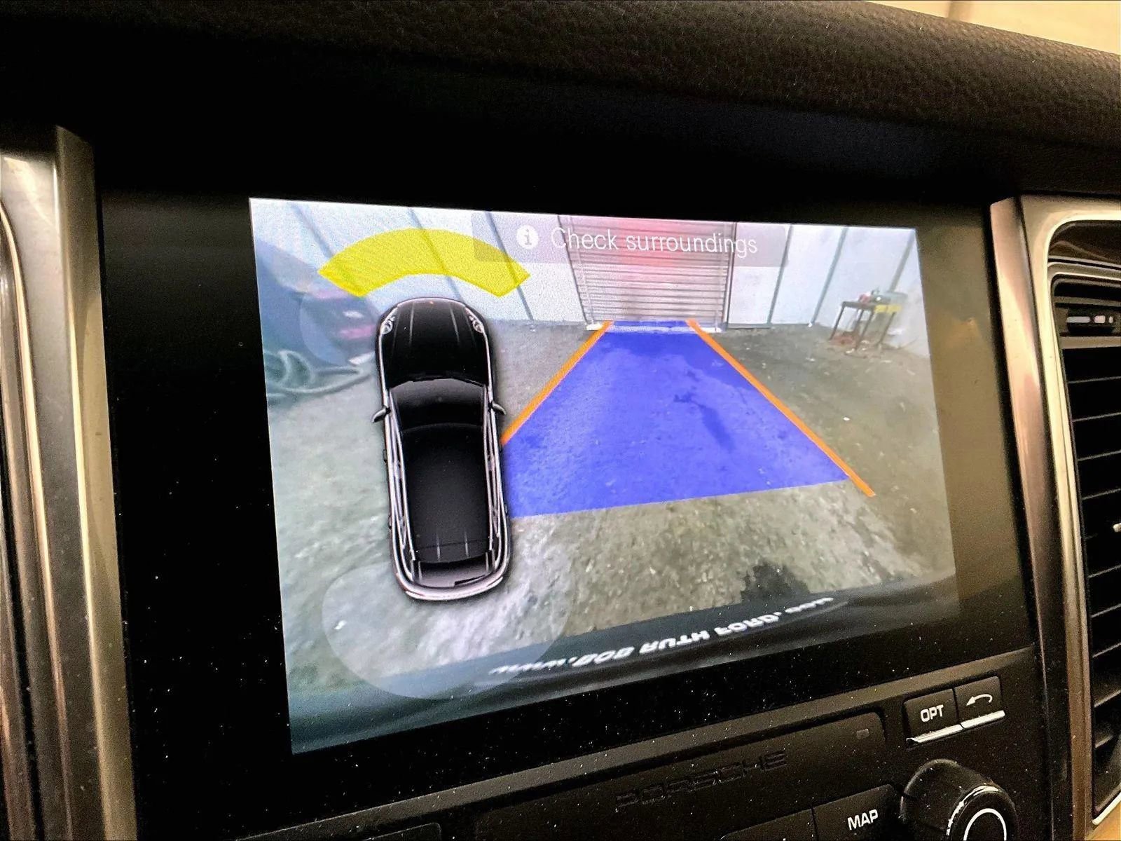 Used 2017 Porsche Macan S image 21