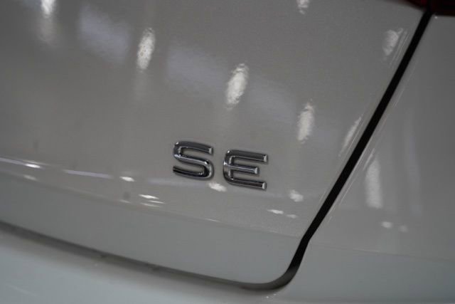 Used 2024 Volkswagen Jetta SE image 12