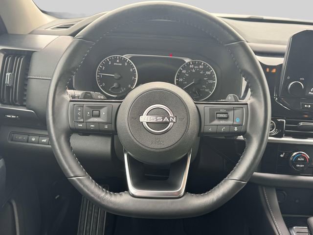Used 2023 Nissan Pathfinder SL image 21