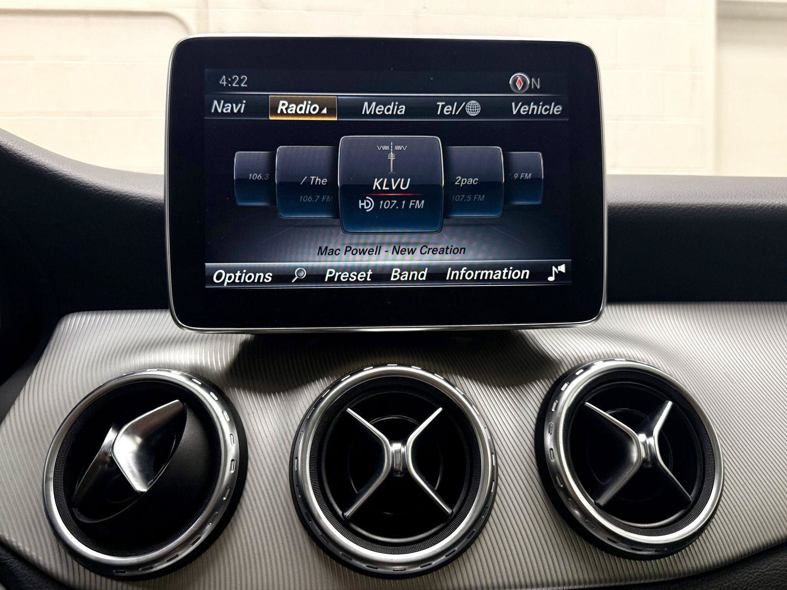 Used 2016 Mercedes-Benz GLA 250 image 33