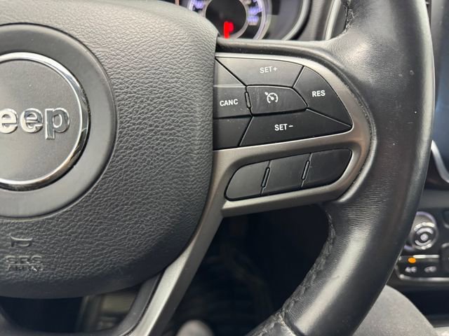 Used 2019 Jeep Cherokee Latitude Plus image 23
