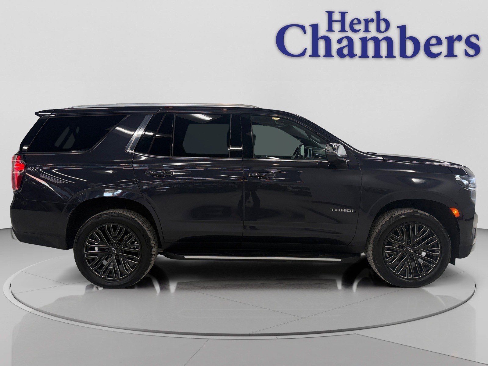 Used 2022 Chevrolet Tahoe Premier image 2