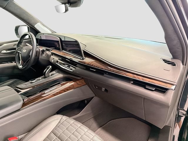 Certified 2021 Cadillac Escalade Premium Luxury Platinum AWD/4WD image 28