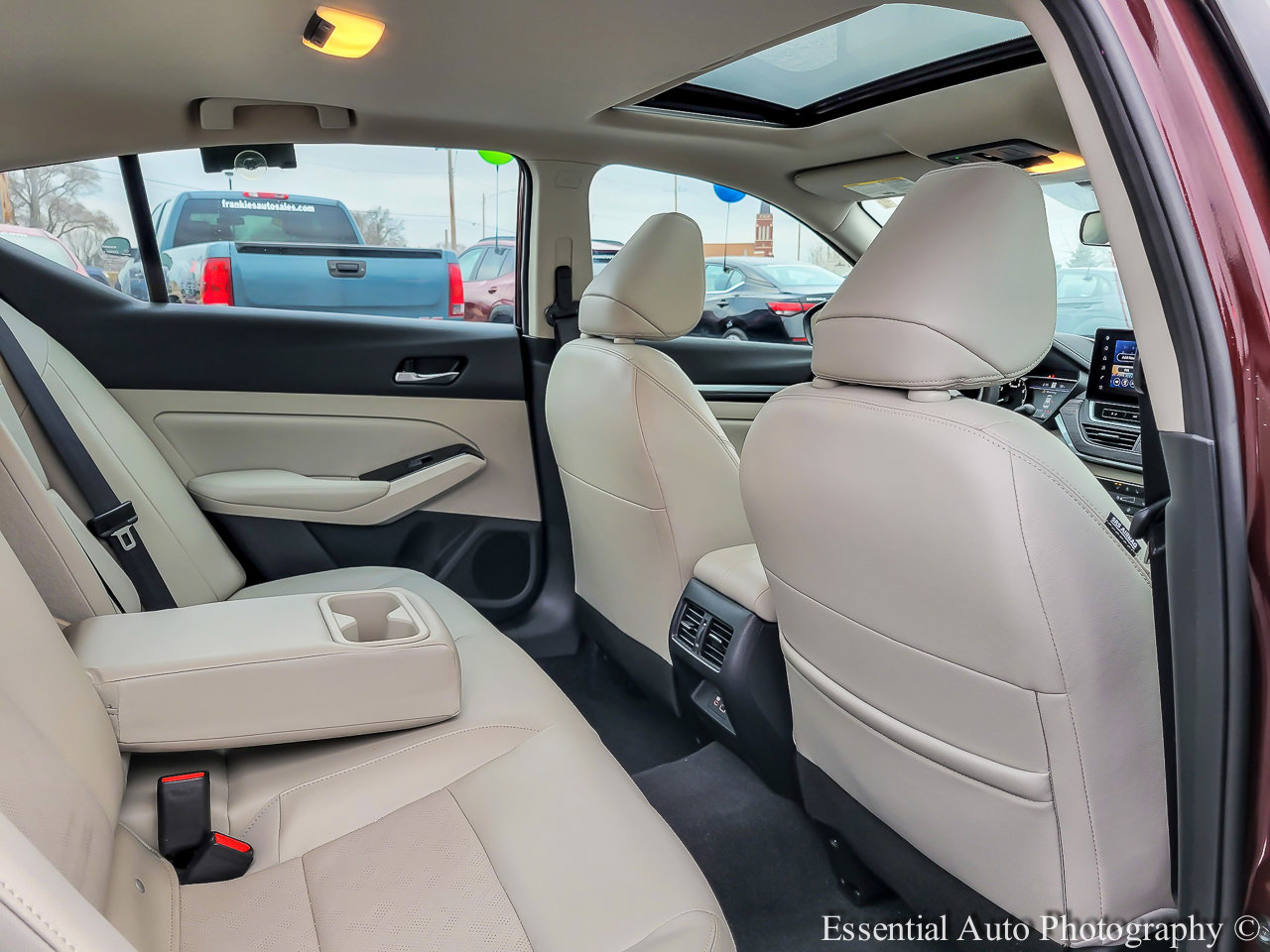 Used 2024 Nissan Altima 2.5 SL image 30