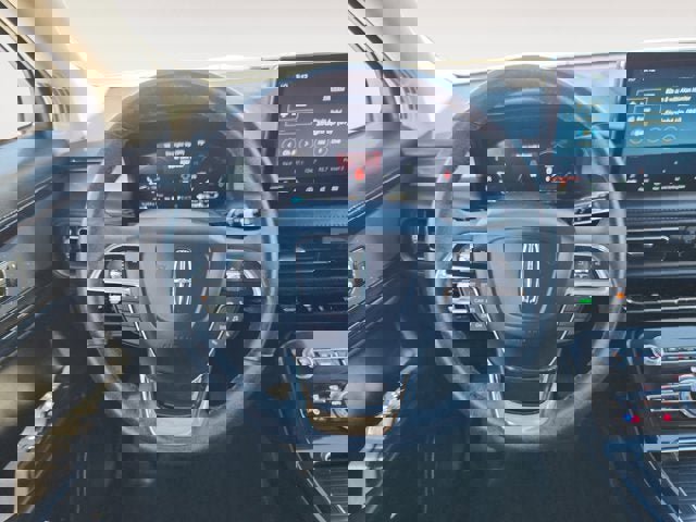 Used 2023 Lincoln Nautilus AWD w/ Premium Package image 12