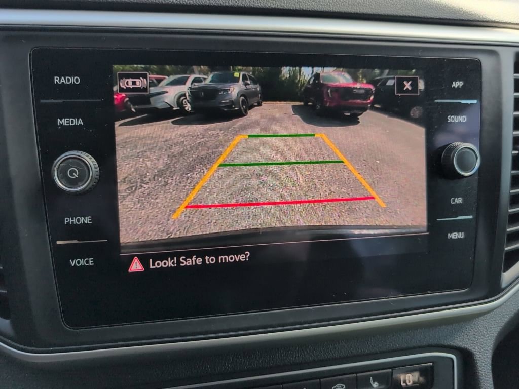 Used 2021 Volkswagen Atlas Cross Sport SE image 17