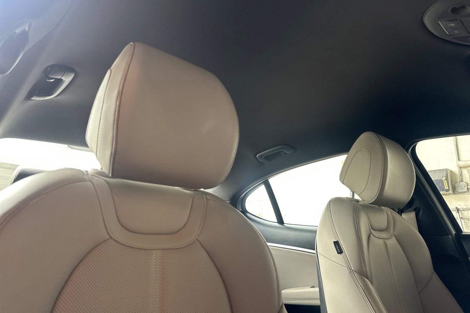 Used 2023 Genesis G70 2.0T image 20