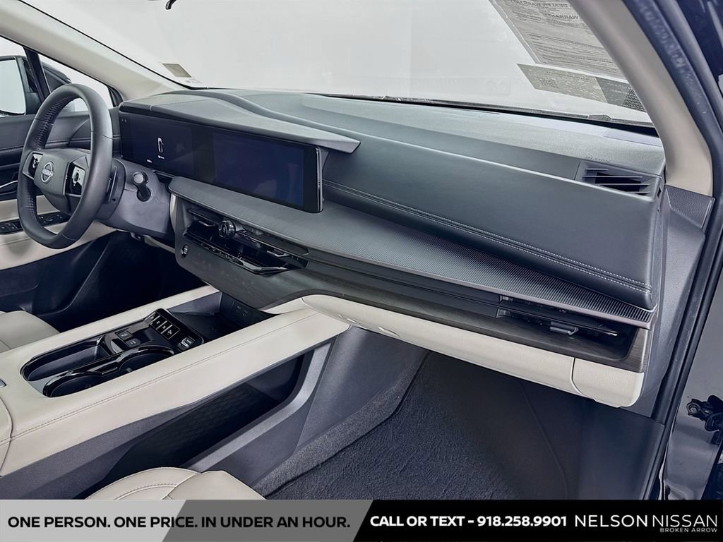 Certified 2025 Nissan Murano SV image 27