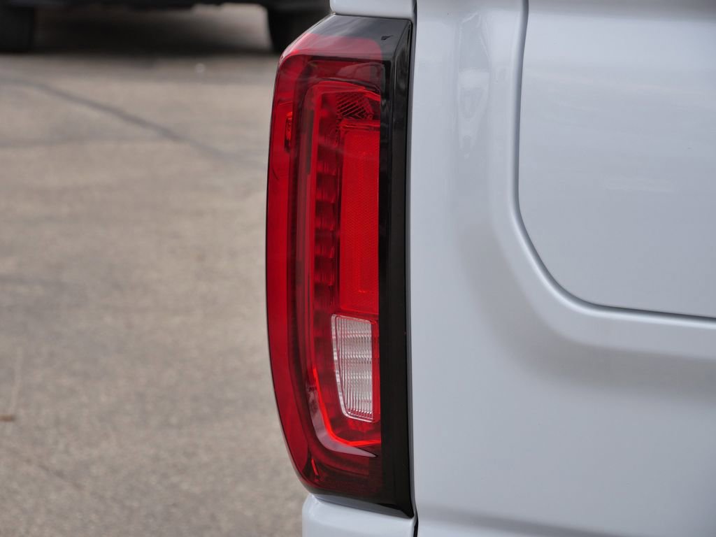 New 2026 GMC Sierra 1500 SLT w/ SLT Premium Plus Package image 11