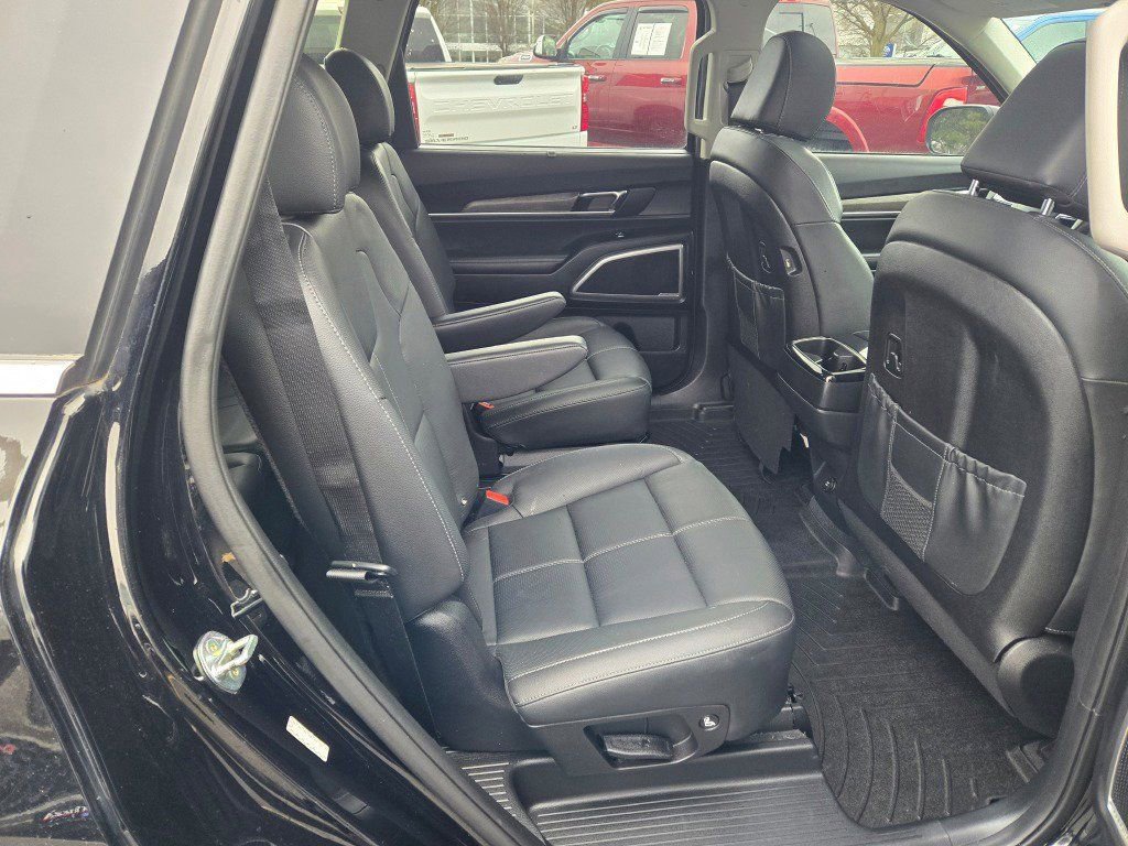 Used 2021 Kia Telluride EX w/ EX Premium Package AWD/4WD image 10