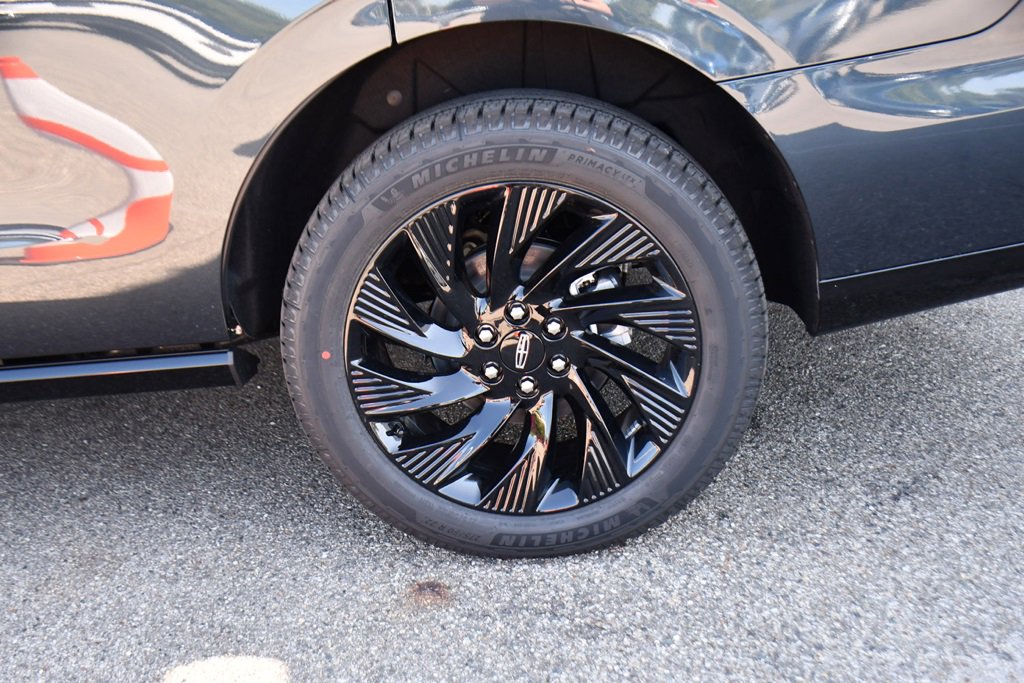 New 2025 Lincoln Navigator Reserve w/ Jet Appearance Package image 26