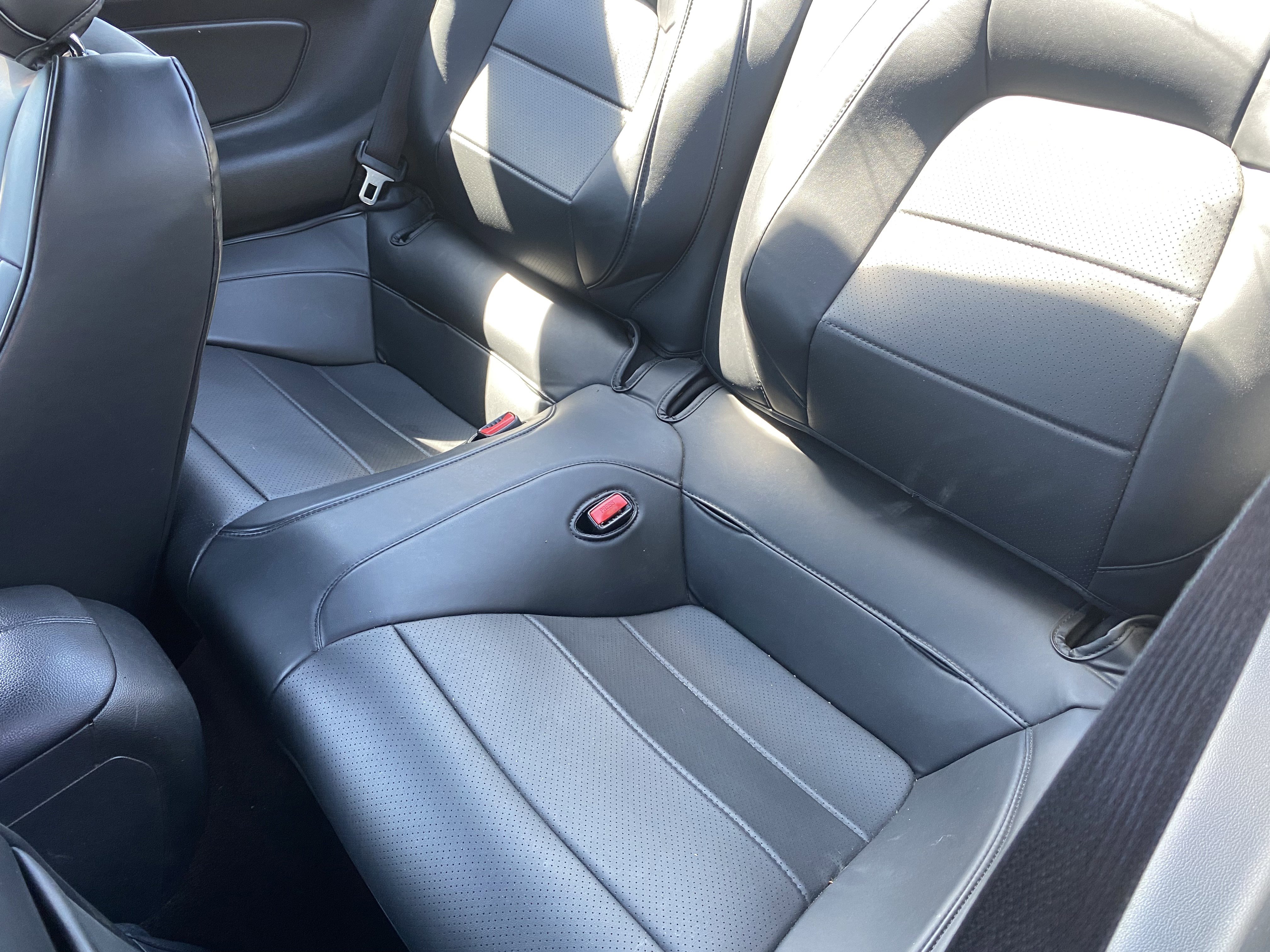 Used 2016 Ford Mustang Coupe image 11