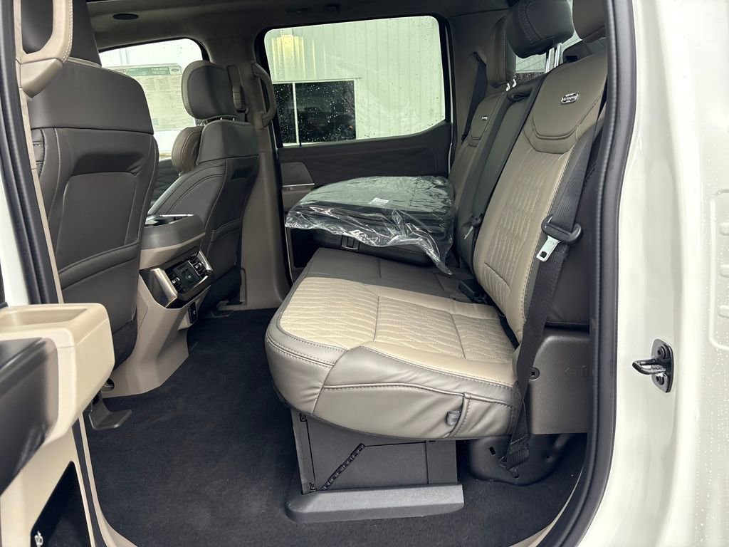 New 2026 Ford F450 Platinum w/ Platinum Plus Package image 27