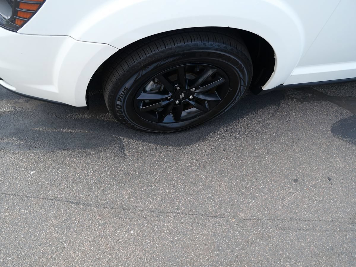 Used 2019 Dodge Journey SE w/ Connectivity Group FWD image 34