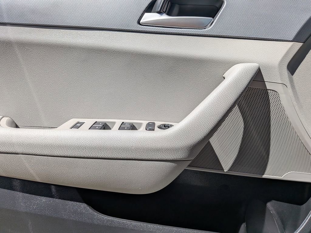 Used 2018 Hyundai Sonata ECO image 23
