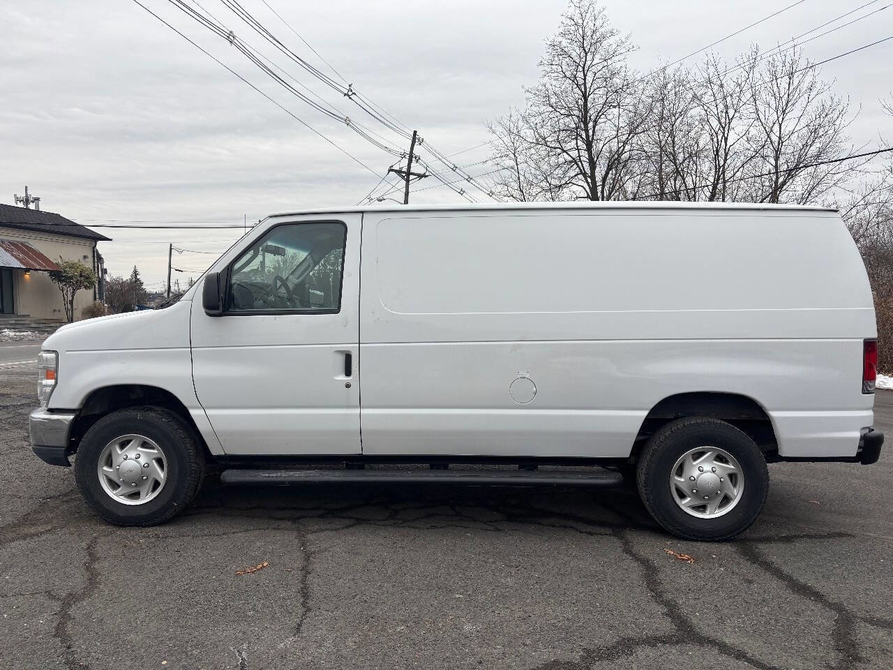 Used 2012 Ford E-250 and Econoline 250 w/ PWR Group image 2